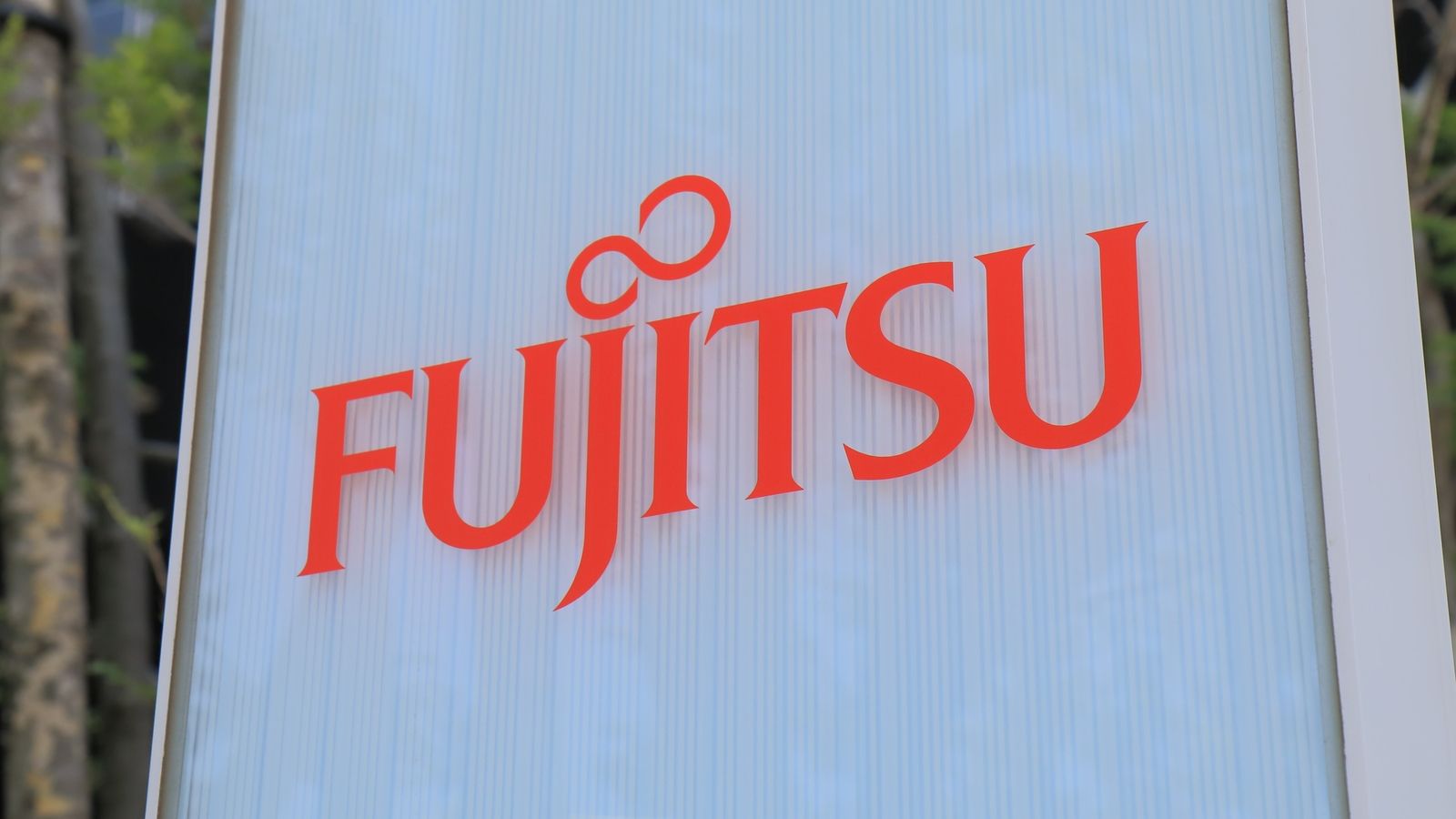 Conceptual rendering of Fujitsu 1.4nm AI chip wafer in Rapidus Hokkaido fab