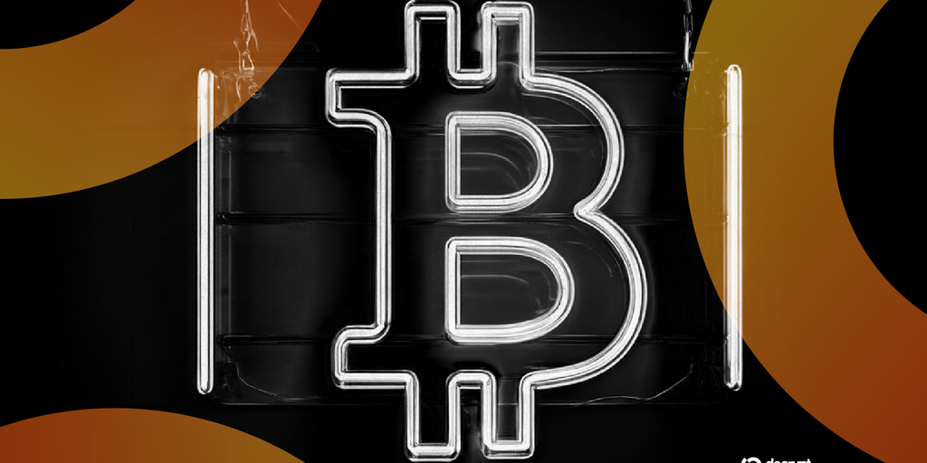 Bitcoin price chart showing 22% decline from $95,000 to $66,700 in Q1 2026, with volatility spikes around Iran conflict