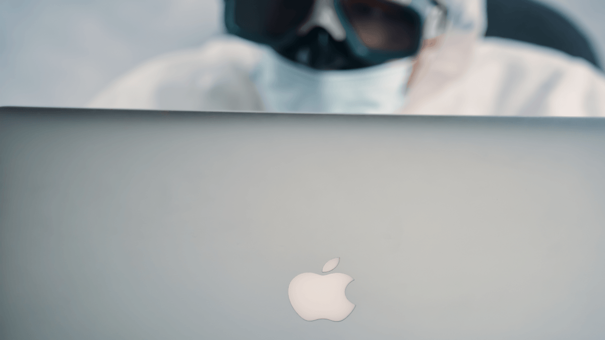 macOS Terminal app displaying ClickFix malware paste warning prompt