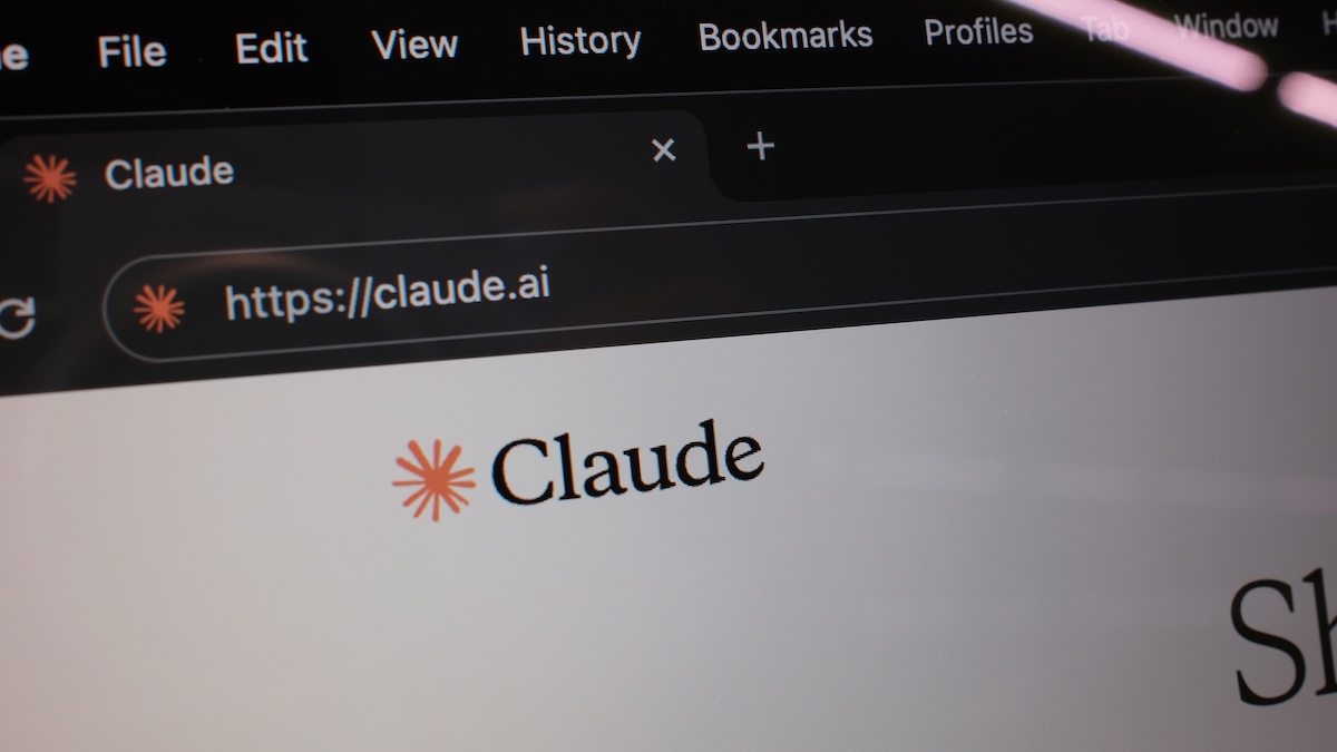 Code snippet showing Claude Code permission bypass via subcommand overflow