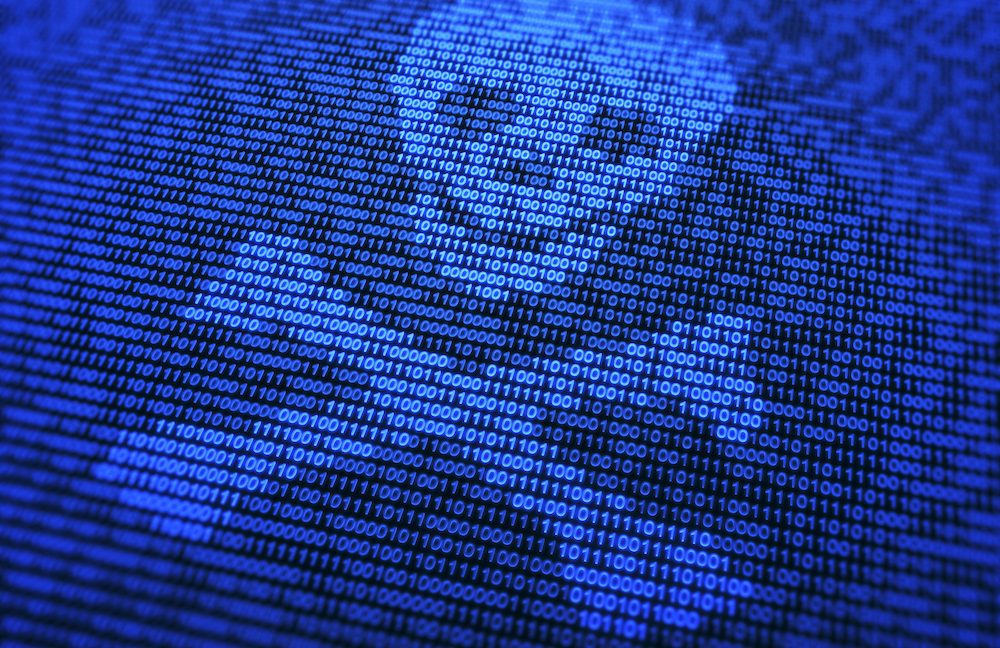 Broken chain link with Trivy logo and red warning alert overlay