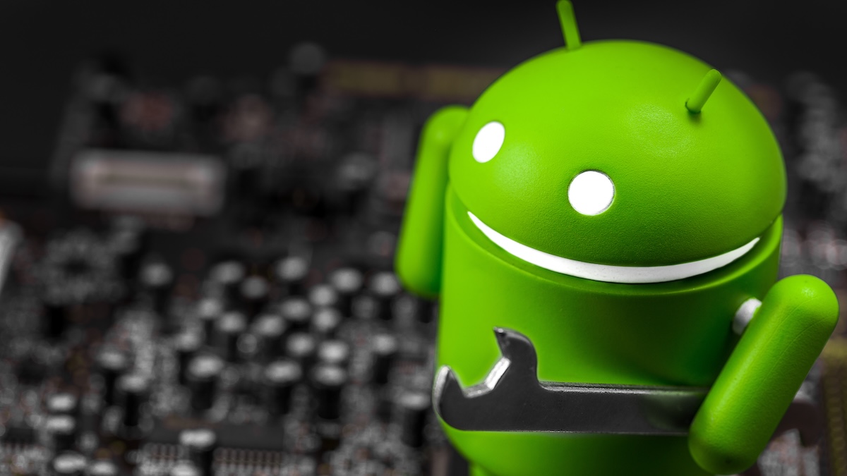 Android security bulletin highlighting StrongBox vulnerability patch